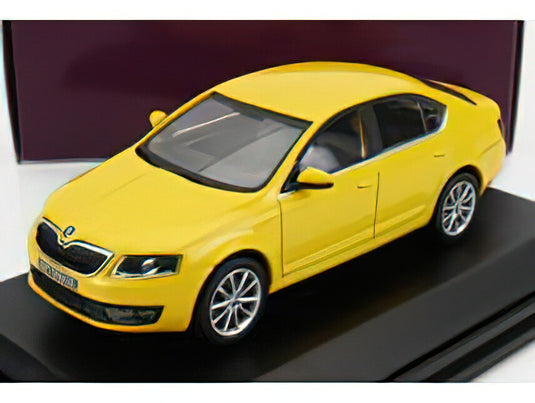 SKODA OCTAVIA III 2012 YELLOW/ABREX 1/43ミニカー