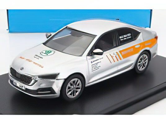 SKODA OCTAVIA IV MOBILE SERVICE SKODA 2020 SILVER/ABREX 1/43ミニカー