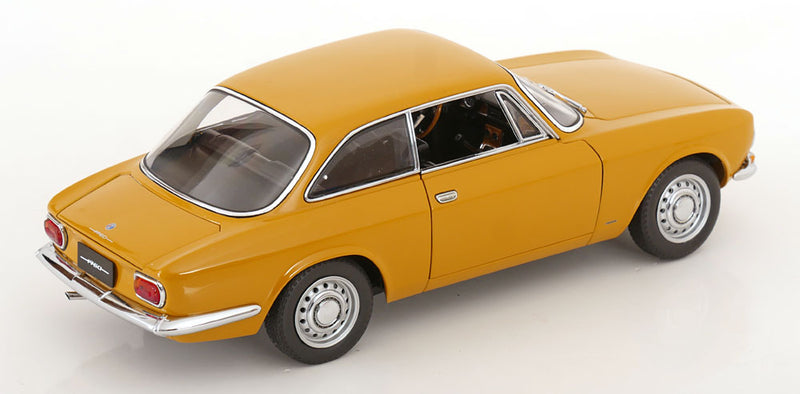 ギャラリービューアに画像をロードする, Alfa Romeo 1750 GTV 1967/ AUTOart 1/18 ミニカー
