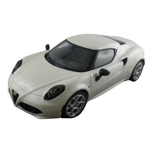 Alfa Romeoアルファロメオ 4C ホワイト / AUTOart 1/18 ミニカー