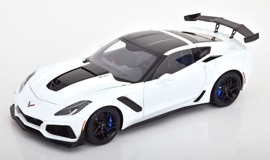 Chevrolet コルベットC7 ZR1 2019/ AUTOart 1/18 ミニカー