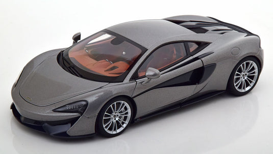 McLaren 570S クーペ 2016/ AUTOart 1/18 ミニカー