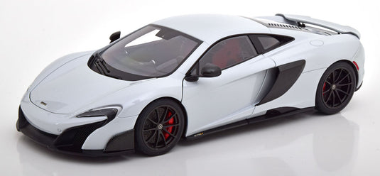 McLaren 675 LT 2016/ AUTOart 1/18 ミニカー