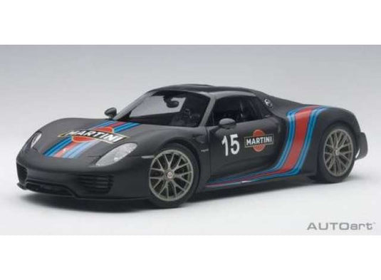 Porsche 918 スパイダー Livrea Martini