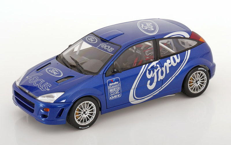 ギャラリービューアに画像をロードする, Ford Focus WRC プレゼンテーション 1999/ AUTOart 1/18 ミニカー
