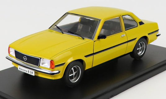 OPELオペル アスコナ 1.9 SR 1975 イエロー HACHETTE-OPEL-COLLECTION / EDICOLA 1/24 ミニカー