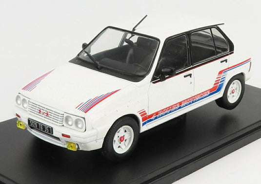 CITROENシトロエン ヴィザ 1000 ピステ 1983 ホワイト CITROEN-COLLECTION-HACHETTE / EDICOLA 1/24 ミニカー