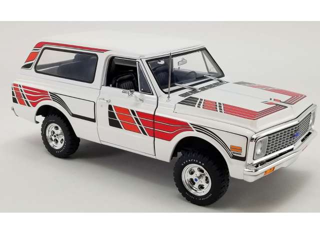 1972 Chevrolet K5 Blazer ホワイトレッド/ACME 1/18ミニカー 750台限定
