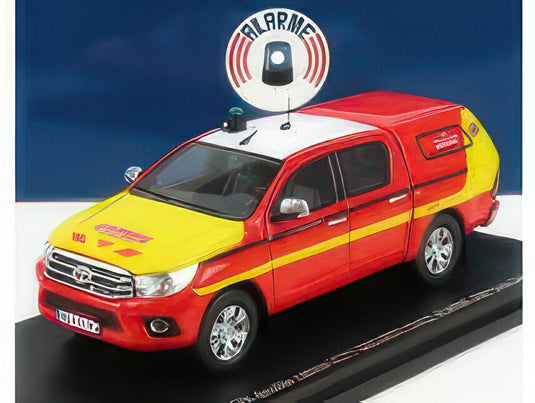 TOYOTA HILUX DOUBLE CABINE PICKUP CLOSED SECURITE CIVILE 2011 RED YELLOW/ALARME 1/43ミニカー