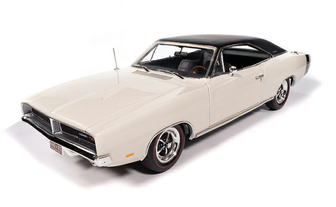 1969 Dodge Charger RT W1 ホワイト / AMERICAN MUSCLE 1/18 ミニカー