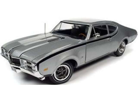 1968 オールズモビル ハースト オールズ 2ドア MCACN シルバー 1968 Olds / AutoWorld 1/18 ミニカー