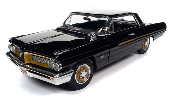 1962 Pontiac Grand Prix ハードトップ スターライトブラック Fireball Roberts ミニカー / AMERICAN MUSCLE 1/18
