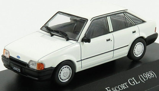 FORD ENGLANDフォードイングランド ESCORT GL 1988 ホワイト COCHES-INOLVIDABLES-ARGENTINA-SALVAT / EDICOLA 1/43 ミニカー