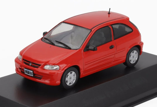 Suzukiスズキ FUN 1.0 2003 RED COCHES-INOLVIDABLES-ARGENTINA-SALVAT / EDICOLA 1/43 ミニカー