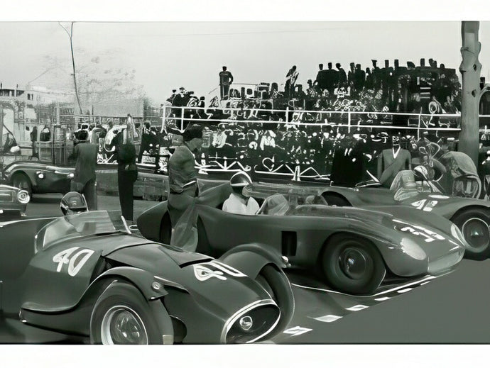 【予約】FERRARI 500TR SPIDER 0640 N 38 CIRCUITO DEL POSILLIPO NAPOLI GP 1957 準優勝 レナート ボッファ レッド/ ART-MODEL 1/43 ミニカー