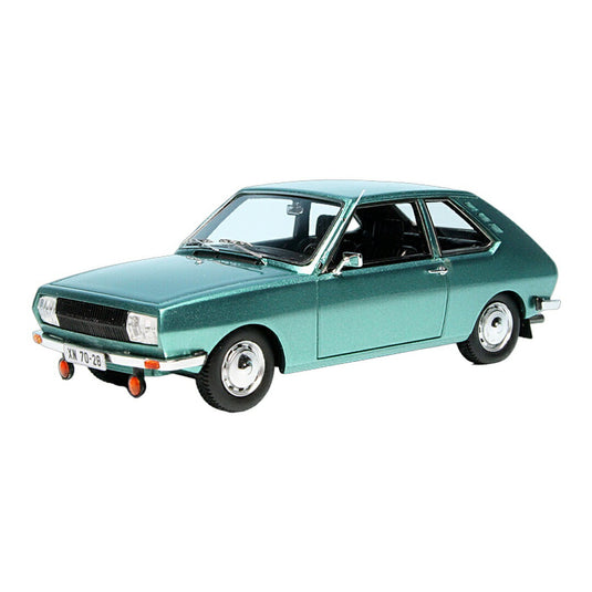 Wartburgヴァルトブルク 355 Prototype 1968 GDR 333台限定 / AutoCult 1/43 ミニカー