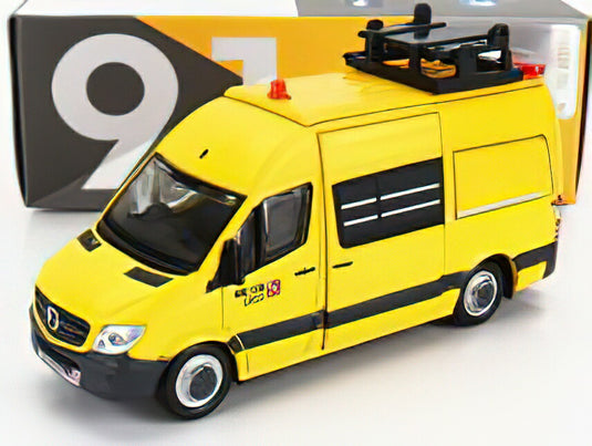 MERCEDES BENZ - SPRINTER VAN EMSD 2018 - YELLOWTINY TOYS 1/76ミニカー