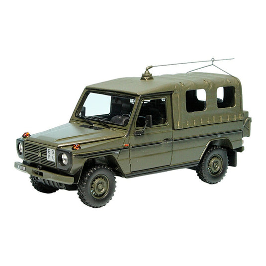 Steyr-Puchシュタイア・プフ 230GE ターポリン Schweizer Armee 333台限定 / AutoCult 1/43 ミニカー