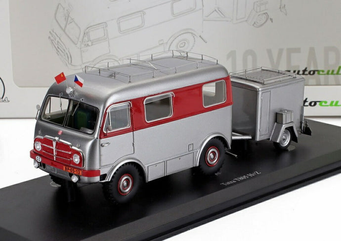 TATRA T805 HZ トレーラー付 チェコ 1953 USBスティック付 カタログ 2025 シルバー レッド/ Autocult 1/43 333台限定ミニカー