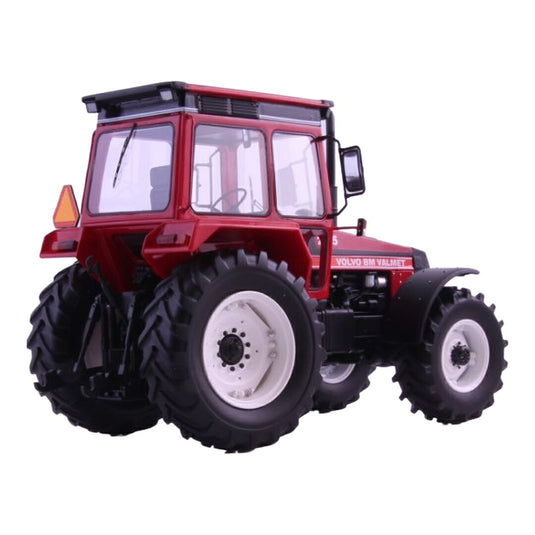 Volvo BM Valmet 2105 レッド / Autocult 1/32 ミニカー