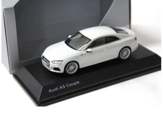 2017 アウディ A5 クーペ グレイシアホワイト Audi A5 ミニカー / Spark 1/43 ミニカー