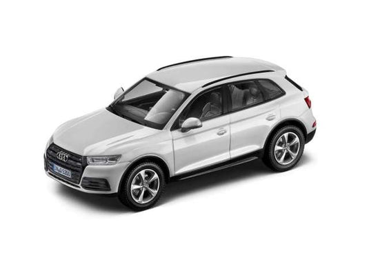 2017 アウディ Q5 アイビスホワイト Audi Q5 ミニカー アウディ / Spark 1/43 ミニカー