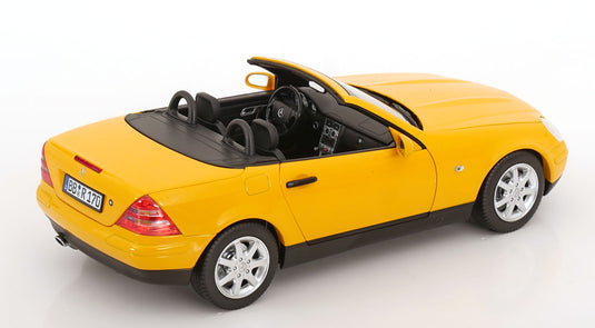 Mercedes SLK 200 ロードスター 1996 2000 Mercedes特注モデル イエロースペシャル/ Norev 1/18 ミニカー