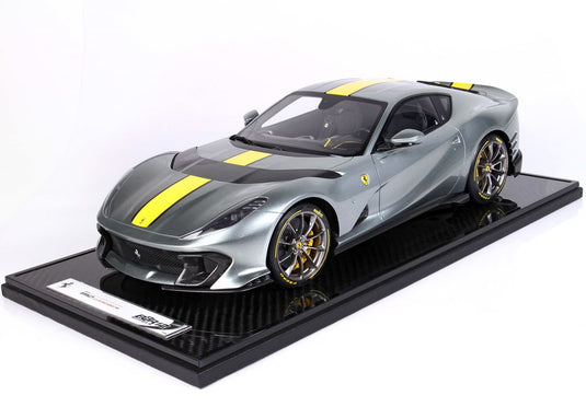 【予約】Ferrari 812 Competizione イエロー ストライプ コーバーングレー/ BBR 1/12 232台限定ミニカー
