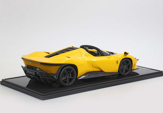 Ferrari Daytona SP3 Serie Icona オープンルーフ ジャッロモデナ/ BBR 1/12 5台限定ミニカー