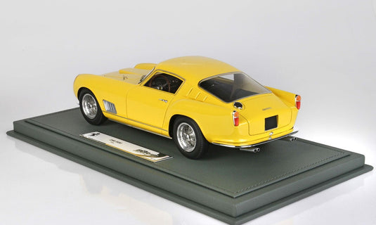 【予約】Ferrari 250 GT Competizione フェアリングヘッドライト/ BBR 1/18 120台限定ミニカー
