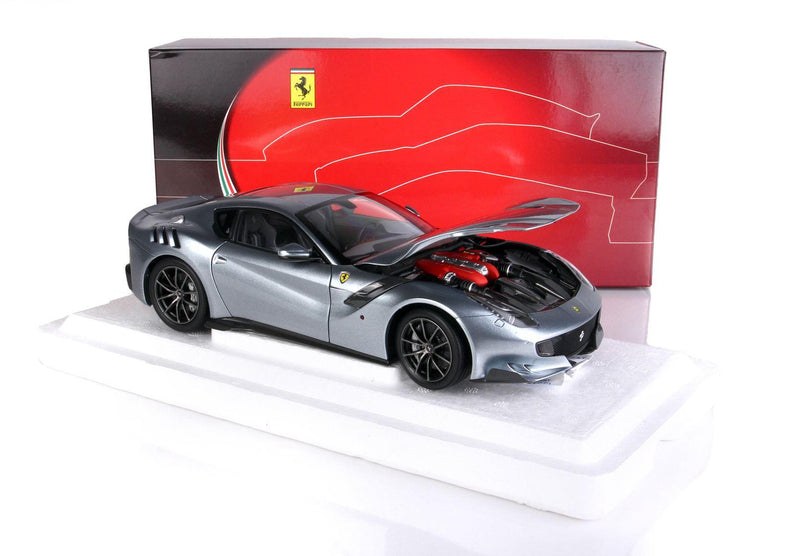 ギャラリービューアに画像をロードする, FERRARI F12 TdF/BBR 1/18ミニカー
