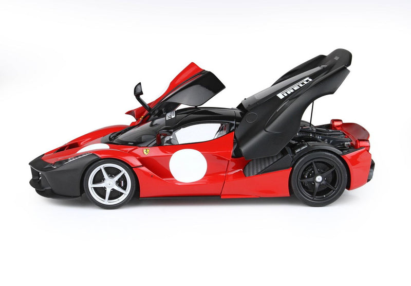 ギャラリービューアに画像をロードする, 【予約】Ferrari LaFerrari テスト 2012 オープンダイキャスト ポリフォームベース ロッソコルサ322＆マットブラック/ BBR 1/18 ミニカー

