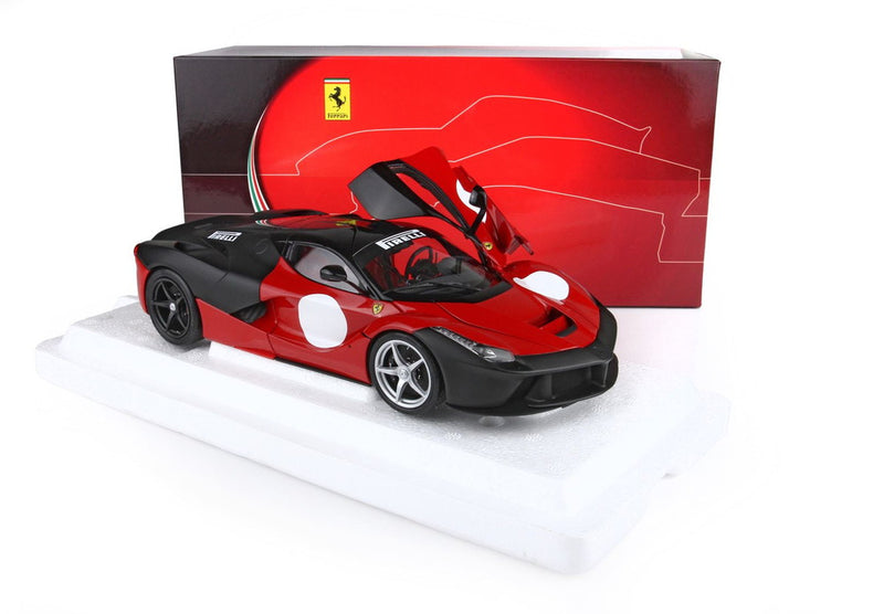 ギャラリービューアに画像をロードする, 【予約】Ferrari LaFerrari テスト 2012 オープンダイキャスト ポリフォームベース ロッソコルサ322＆マットブラック/ BBR 1/18 ミニカー
