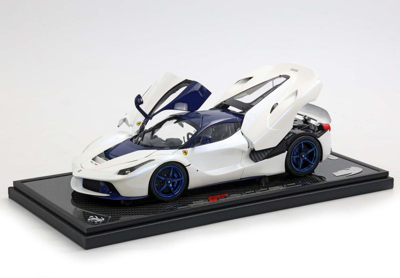 ギャラリービューアに画像をロードする, 【予約】Ferrariフェラーリ LaFerrari 2012 open diecast Bianco Birdcage Carbon blu 限定20台 / BBR 1/18 ミニカー

