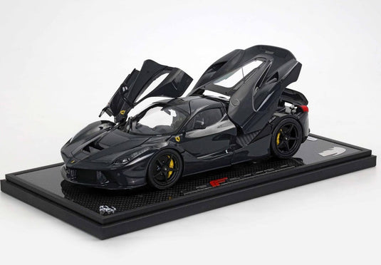 【予約】2027年発売予定 Ferrariフェラーリ LaFerrari ラフェラーリ フルカーボン カーボンベース 200台限定 / BBR 1/18 ミニカー