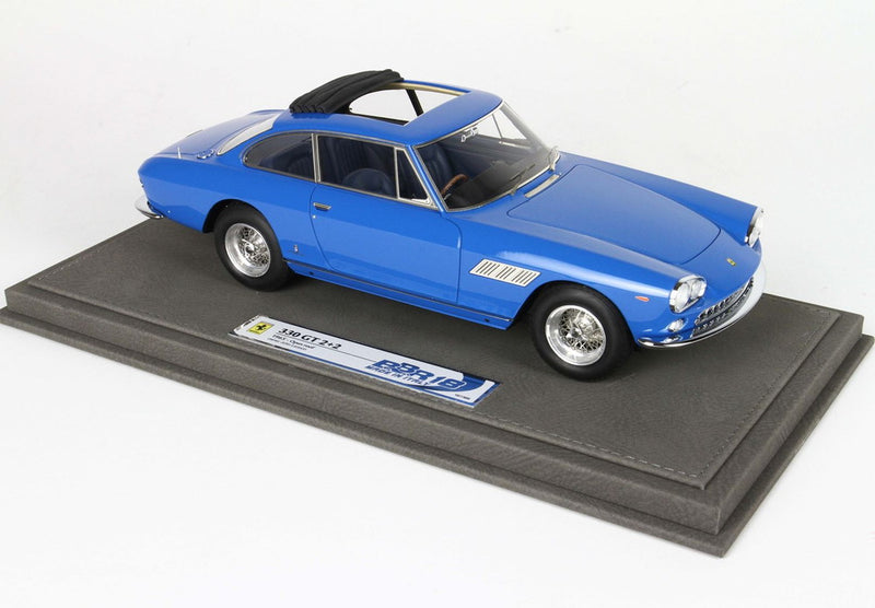 ギャラリービューアに画像をロードする, 【予約】Ferrari 330 GT 2+2 オープンルーフ ジョンレノン パーソナルカー/ BBR 1/18 300台限定ミニカー

