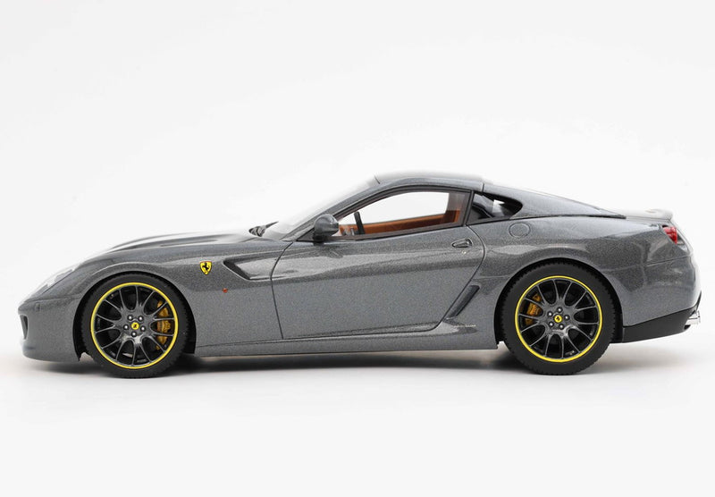 ギャラリービューアに画像をロードする, Ferrari 599 GTB FIORANO 2006 シルバーストーングレー/ BBR 1/18 36台限定ミニカー
