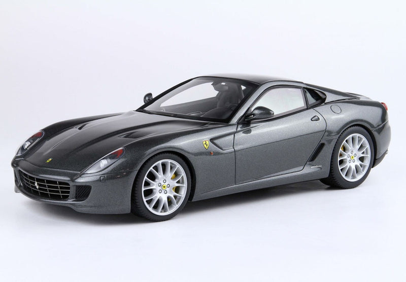 ギャラリービューアに画像をロードする, 【予約】Ferrari 599 GTB Fiorano 2006 マニュアルギア Made In Italy シルバーストーングレー/ BBR 1/18 ミニカー
