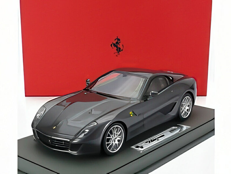 ギャラリービューアに画像をロードする, 【予約】Ferrari 599 GTB Fiorano 2006 マニュアルギア Made In Italy シルバーストーングレー/ BBR 1/18 ミニカー
