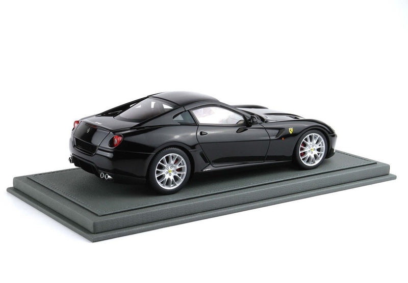 ギャラリービューアに画像をロードする, 【予約】Ferrari 599 GTB Fiorano 2006 マニュアルギア Made In Italy DSブラック/ BBR 1/18 54台限定ミニカー

