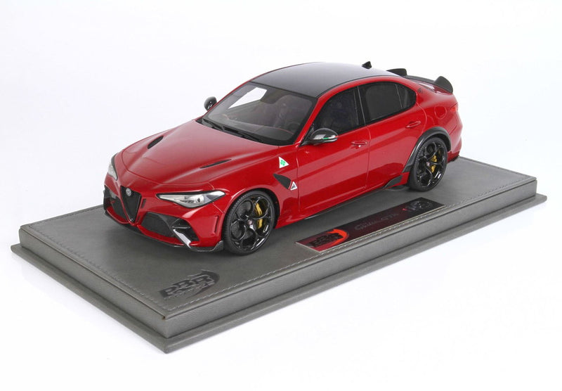 ギャラリービューアに画像をロードする, 【予約】Alfa Romeo Giulia GTA ロッソGTA ゴールドブレーキ/ BBR 1/18 250台限定ミニカー
