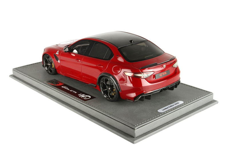 ギャラリービューアに画像をロードする, 【予約】Alfa Romeo Giulia GTA スペシャルバージョン レッドコンペティツィオーネ/ BBR 1/18 30台限定ミニカー
