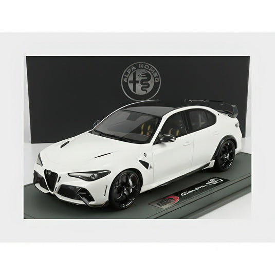 Alfa Romeo Giulia Gtam 2020 ビアンコトロフェオ ホワイト C1852B2 21V/ BBR 1/18 ミニカー