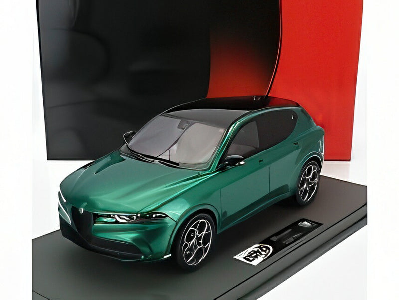 ギャラリービューアに画像をロードする, 【予約】Alfa Romeo Tonale Tributo プラグインハイブリッド グリーンモントリオール/ BBR 1/18 52台限定ミニカー
