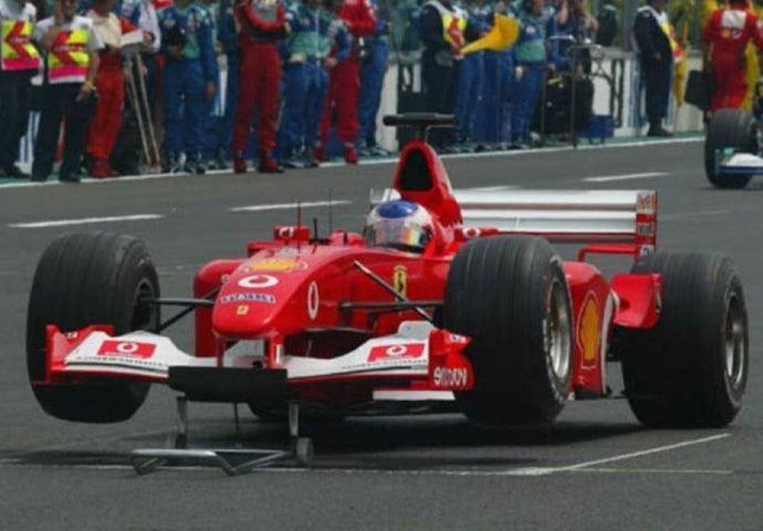 【予約】Ferrari F2002 フランスGP バリチェロ/ BBR 1/18 ミニカー