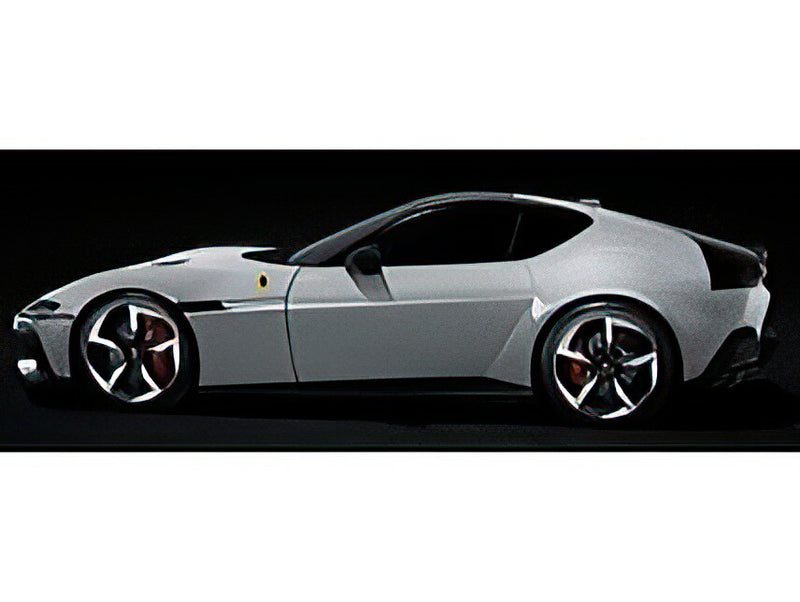 ギャラリービューアに画像をロードする, 【予約】2026年発売予定Ferrari 12Cilindri Coupe アークティックホワイト/ BBR 1/43 ミニカー
