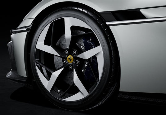 【予約】2026年発売予定Ferrari 12Cilindri Coupe ニュルブルクリンクシルバー/ BBR 1/43 ミニカー