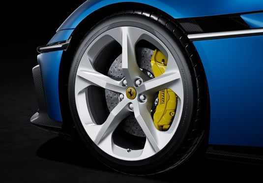 【予約】2026年発売予定Ferrari 12Cilindri Coupe ブルコルサ/ BBR 1/43 ミニカー