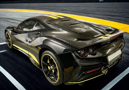 【予約】Ferrariフェラーリ F8 Tributo nero daytona metallic with yellow stripes / BBR 1/18 ミニカー