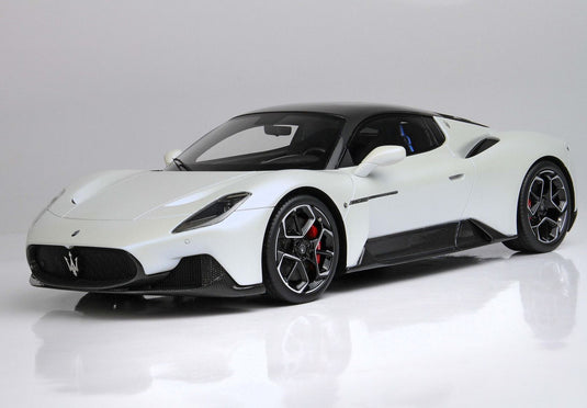 【予約】Maseratiマセラティ MC20 Bianco Audace Carbon Roof 限定120台 / BBR 1/18 ミニカー
